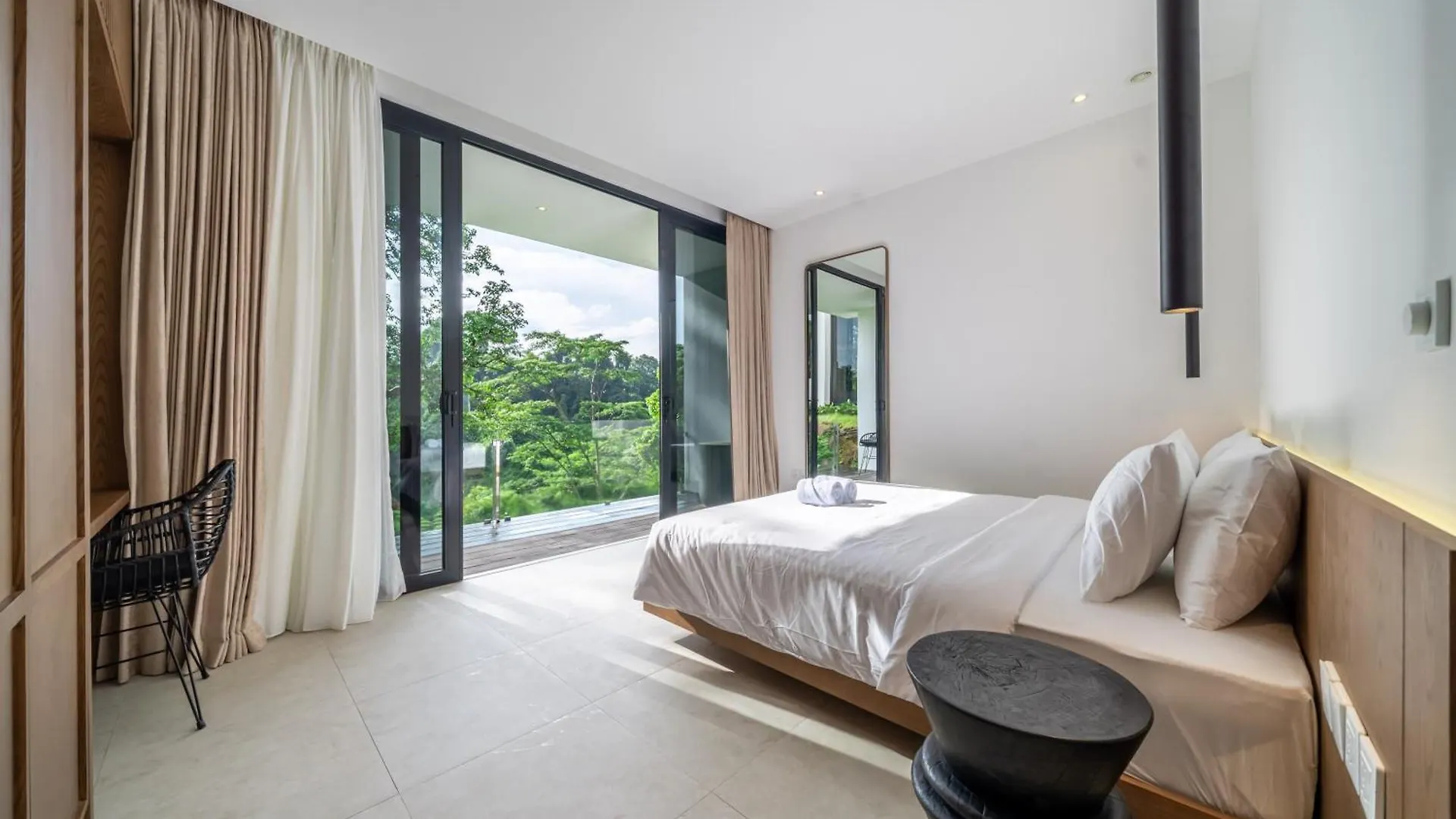Treetop Vibes - Designer Villa Overlooking Ubuds Green Canyon Ubud (Bali)