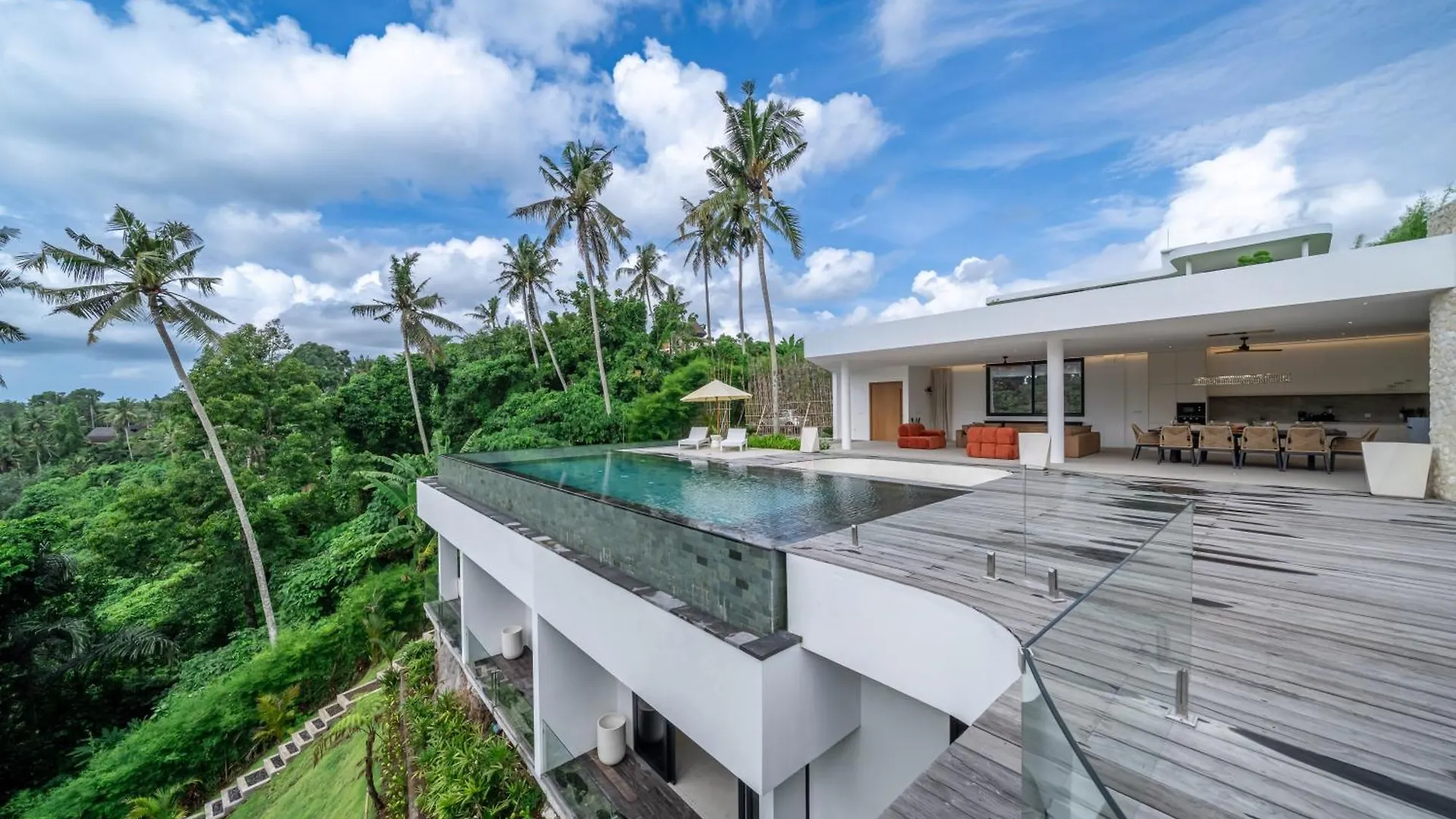 Treetop Vibes - Designer Villa Overlooking Ubuds Green Canyon